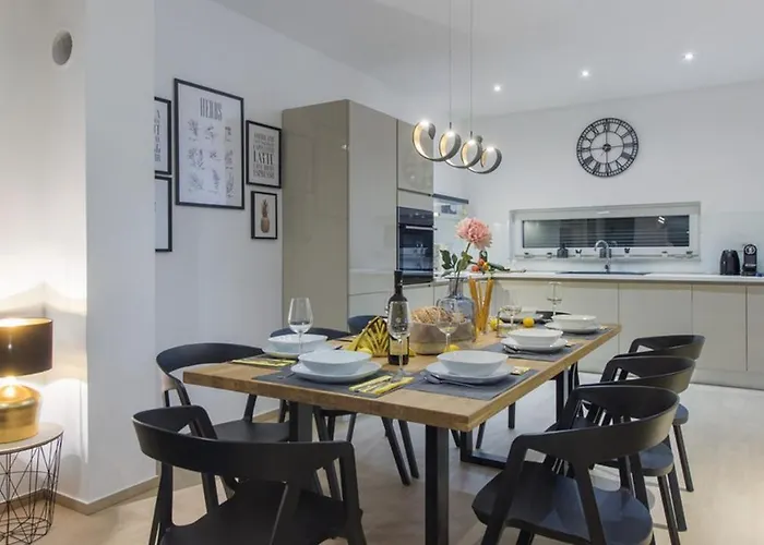 Golden Rose * Vodice